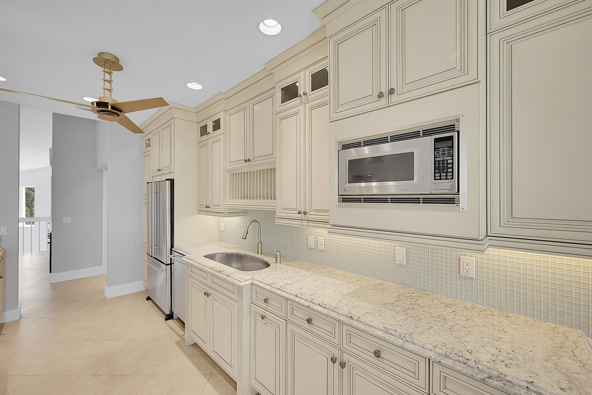 WATERSIDE AT ADMIRALS COV - Residential