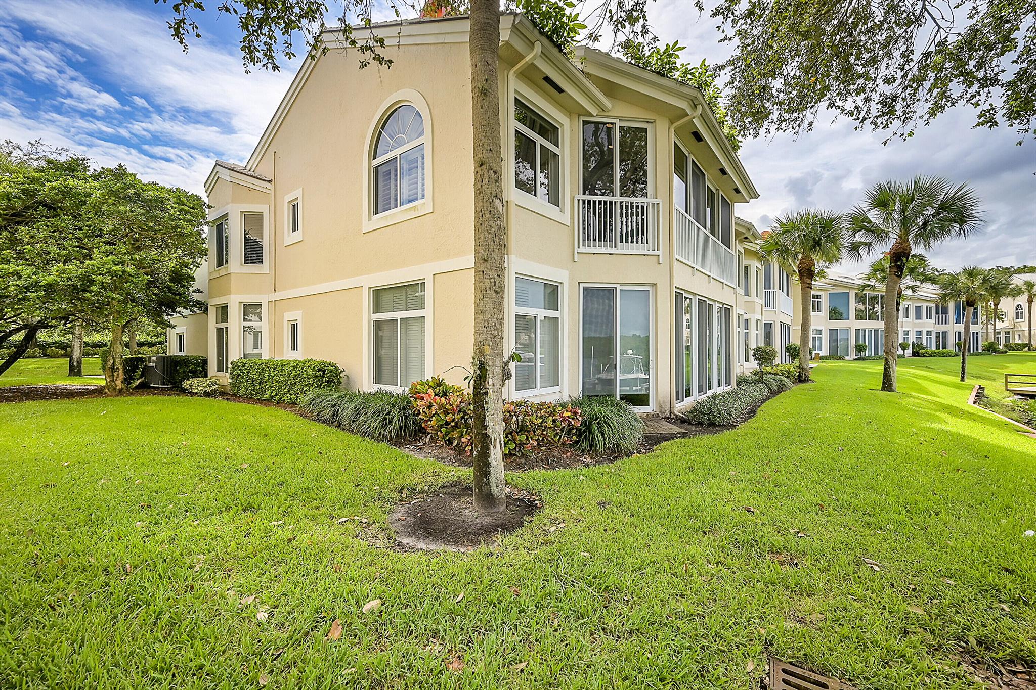 WATERSIDE AT ADMIRALS COV - Residential