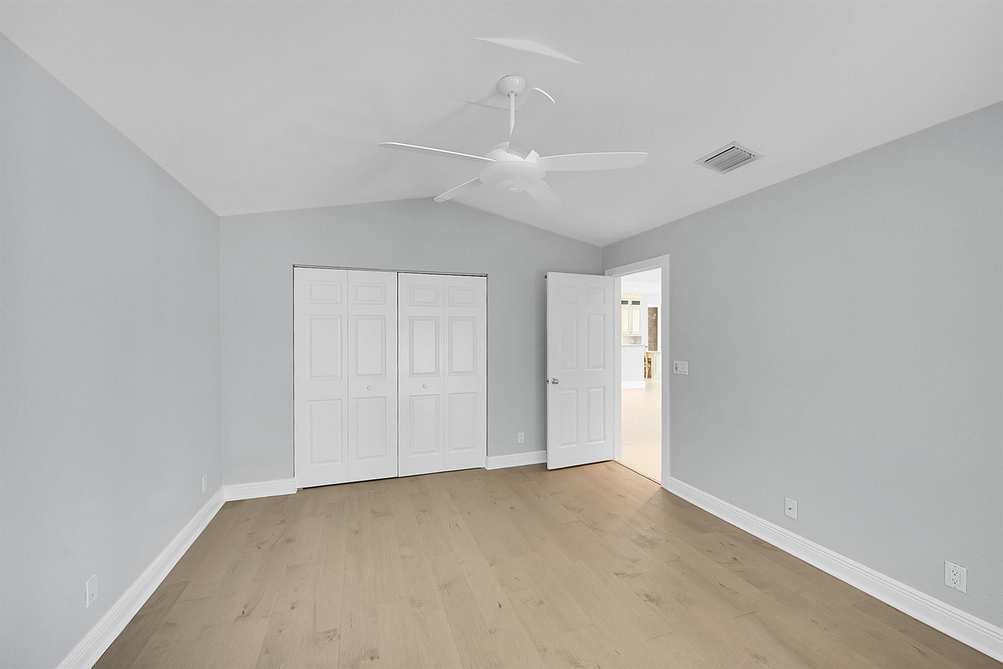 WATERSIDE AT ADMIRALS COV - Residential