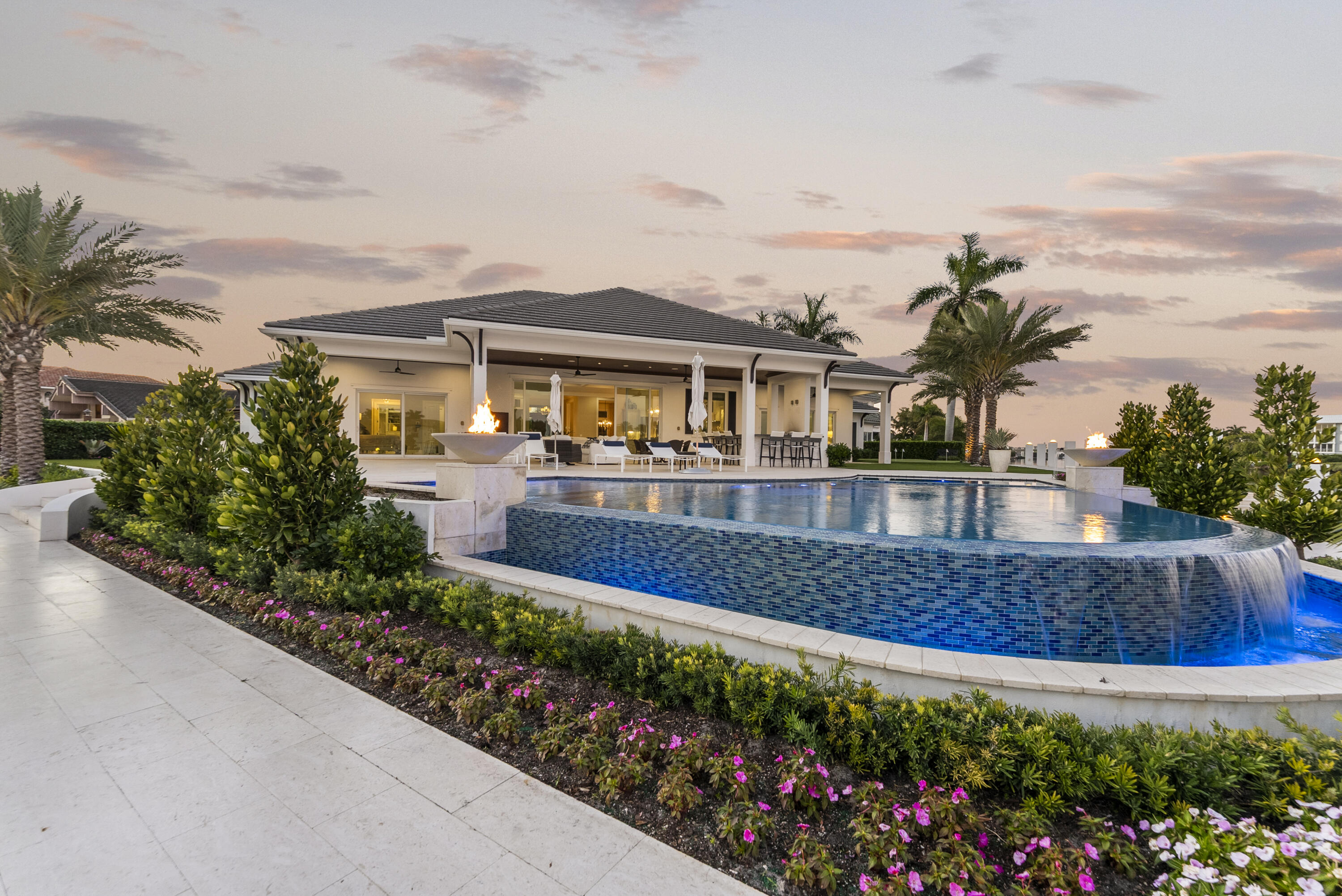 TROPIC ISLE 2ND SEC - Residential