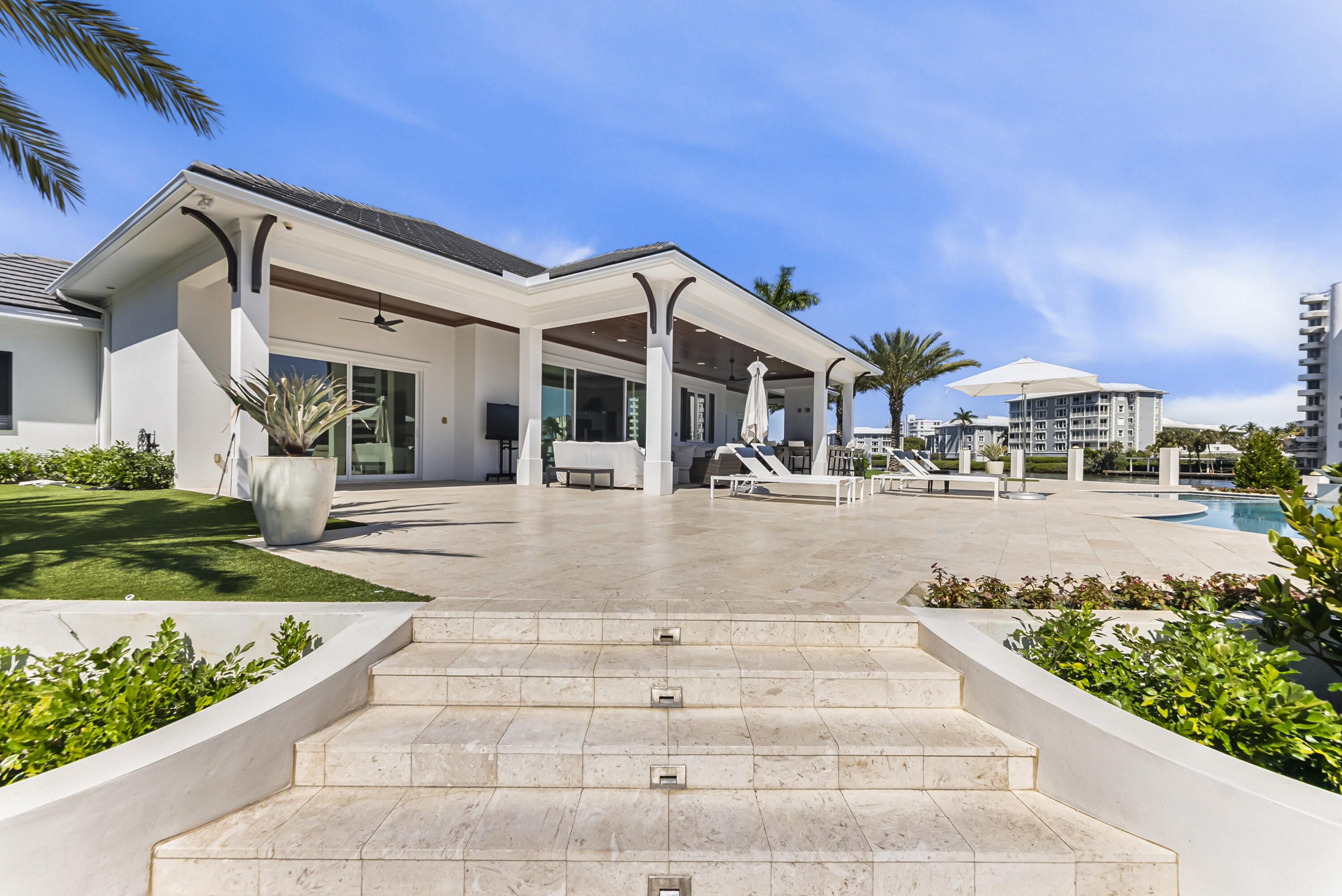 TROPIC ISLE 2ND SEC - Residential