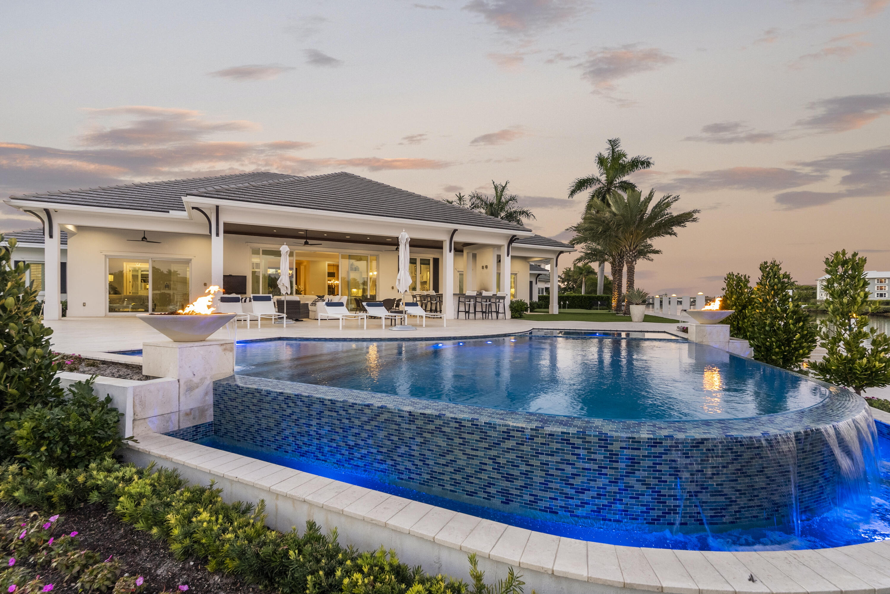 TROPIC ISLE 2ND SEC - Residential