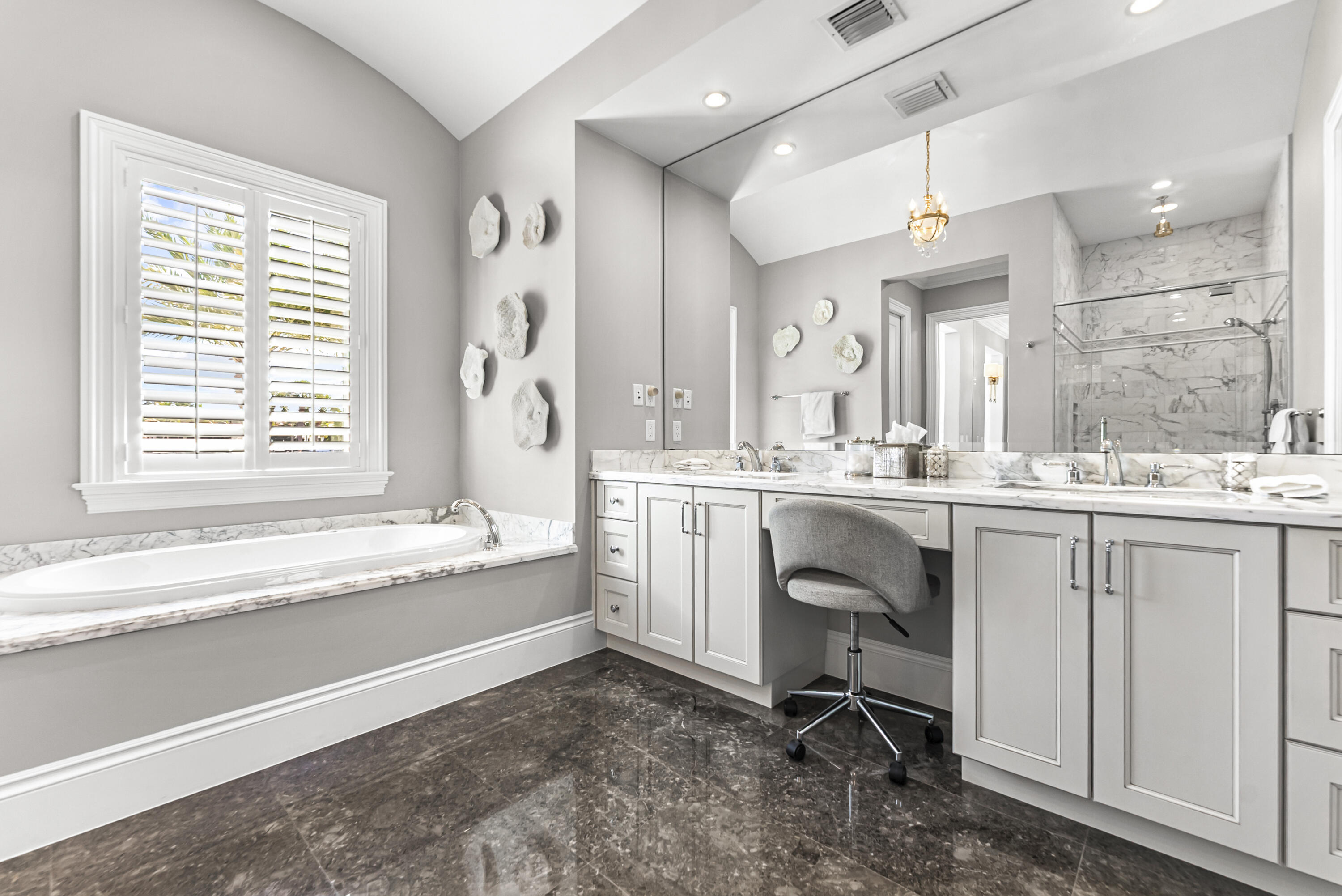 TROPIC ISLE 2ND SEC - Residential