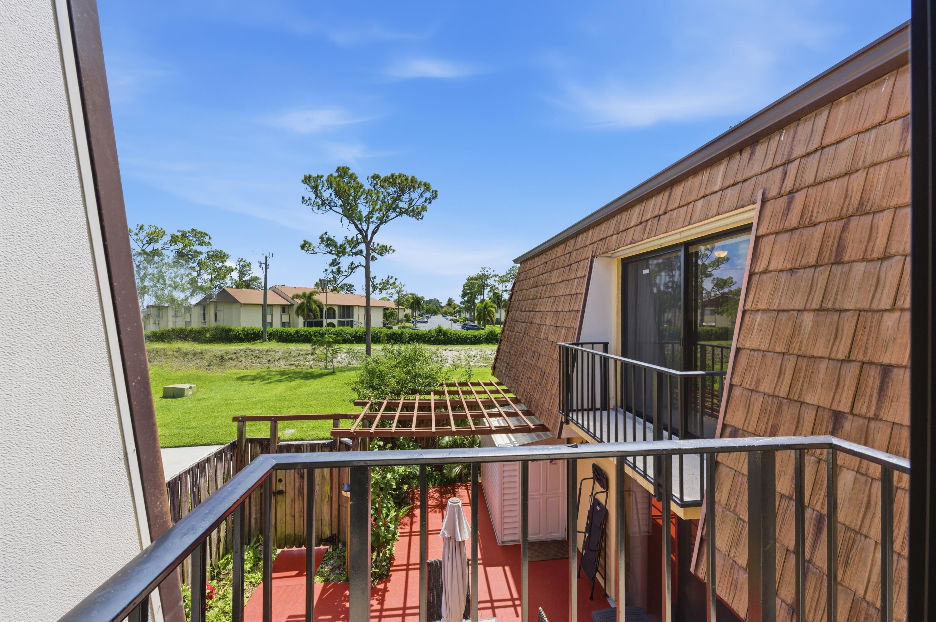 SHERWOOD LAKES - Residential