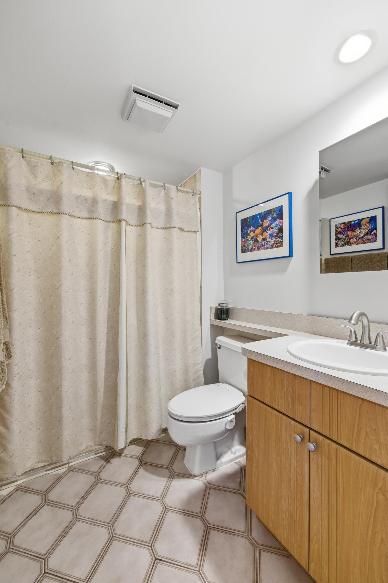 SHERWOOD LAKES - Residential