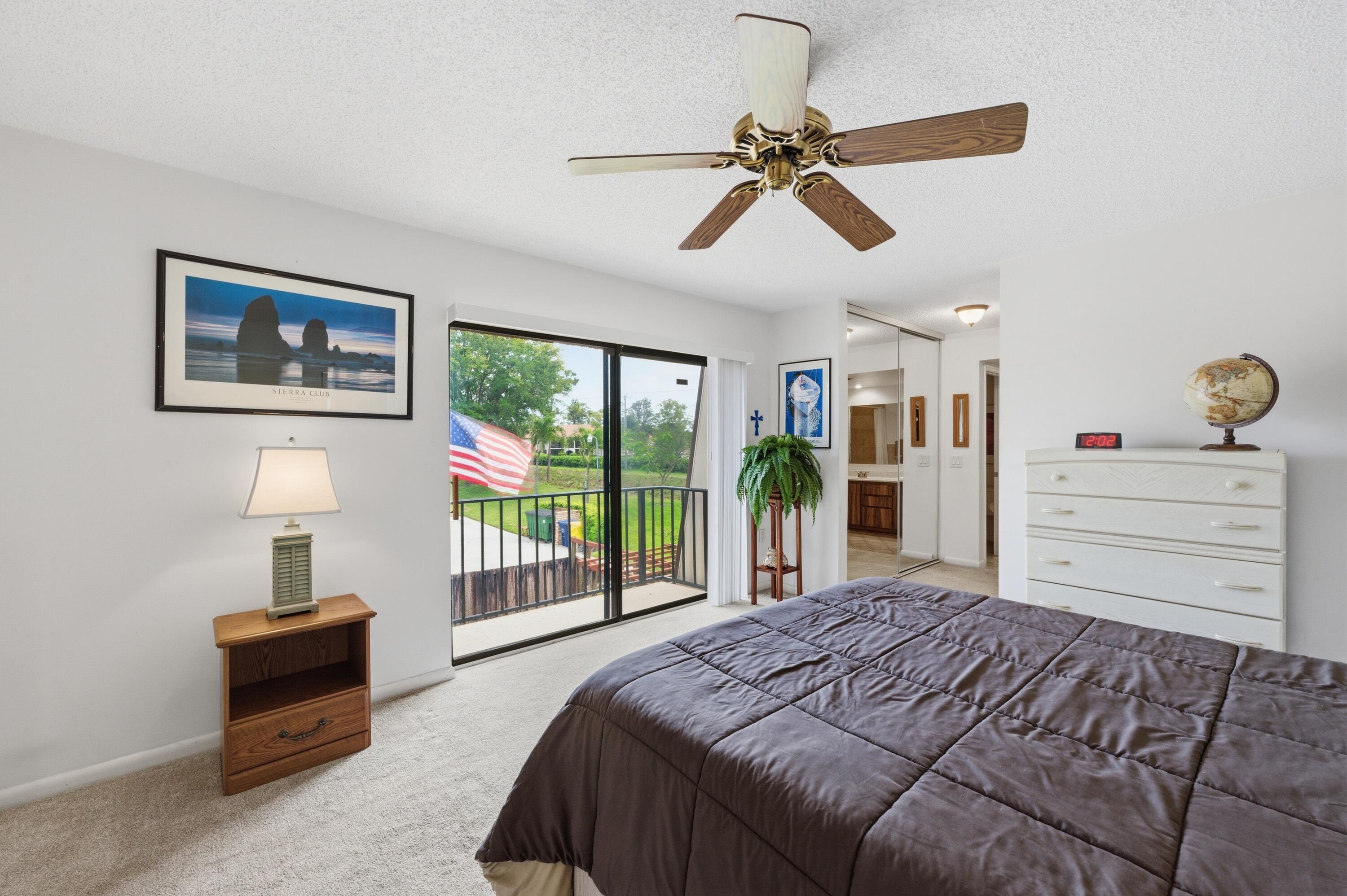 SHERWOOD LAKES - Residential