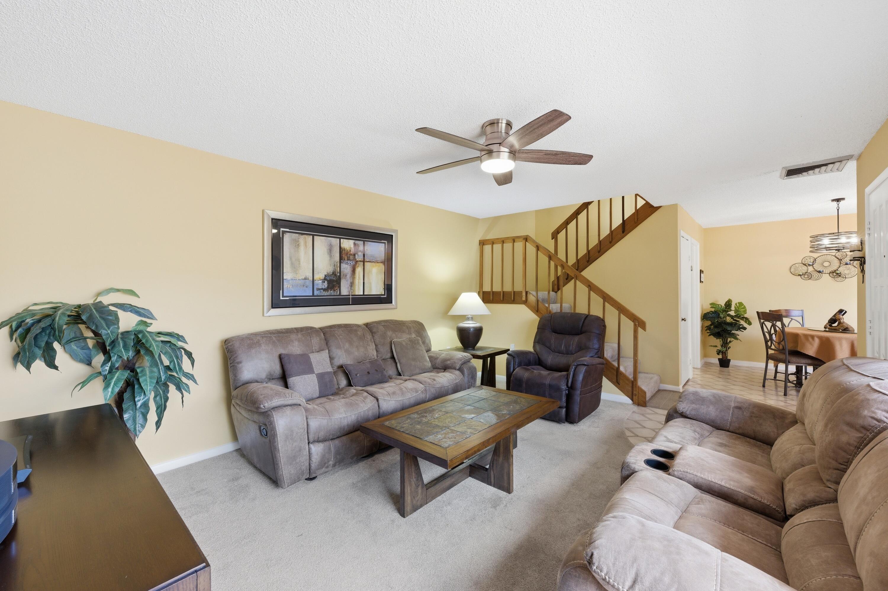 SHERWOOD LAKES - Residential