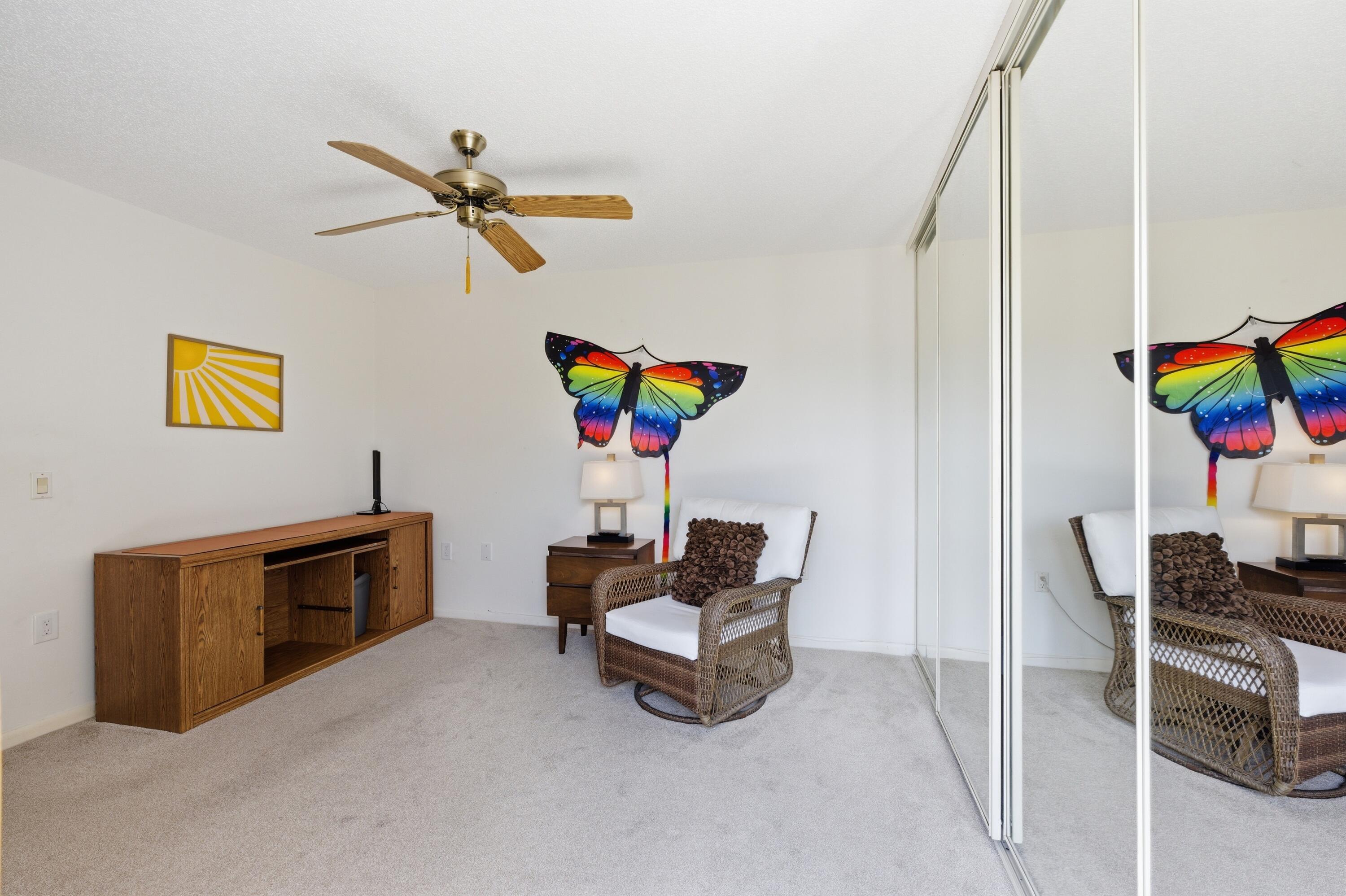 SHERWOOD LAKES - Residential