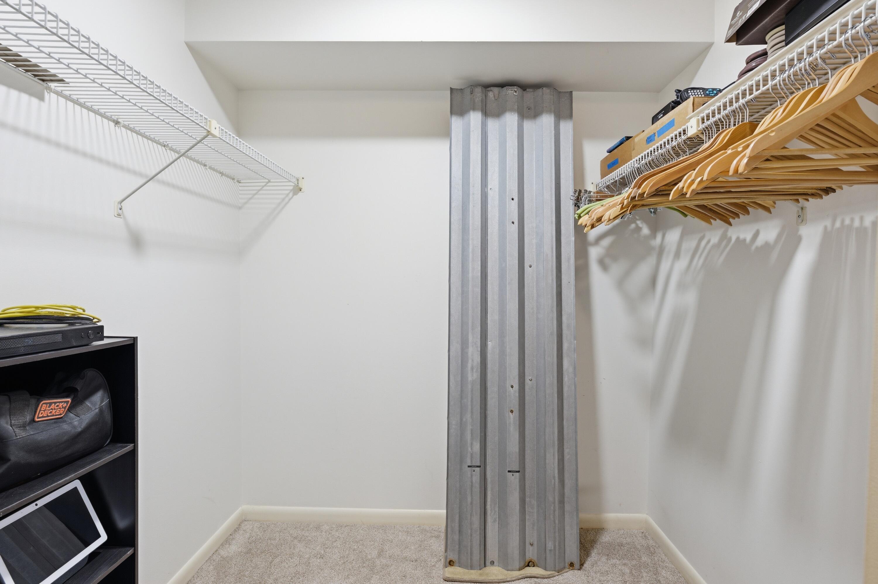 SHERWOOD LAKES - Residential