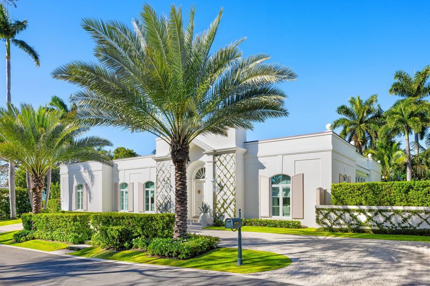 Quintessential Palm Beach Regency surrounding beautiful courtyard. Breathtaking renovation with gorgeous detailing at every turn. Four bedrooms, four full baths, and powder room. Refined formal living room features marble fireplace. Elegant media room/possible 5th bedroom. Beautifully remodeled kitchen with chef's island. Fabulous backyard featuring pristine landscaping and pool with sun shelf. Excellent In-Town location, just minutes from shops, restaurants, the beach, and the Lake Trail.