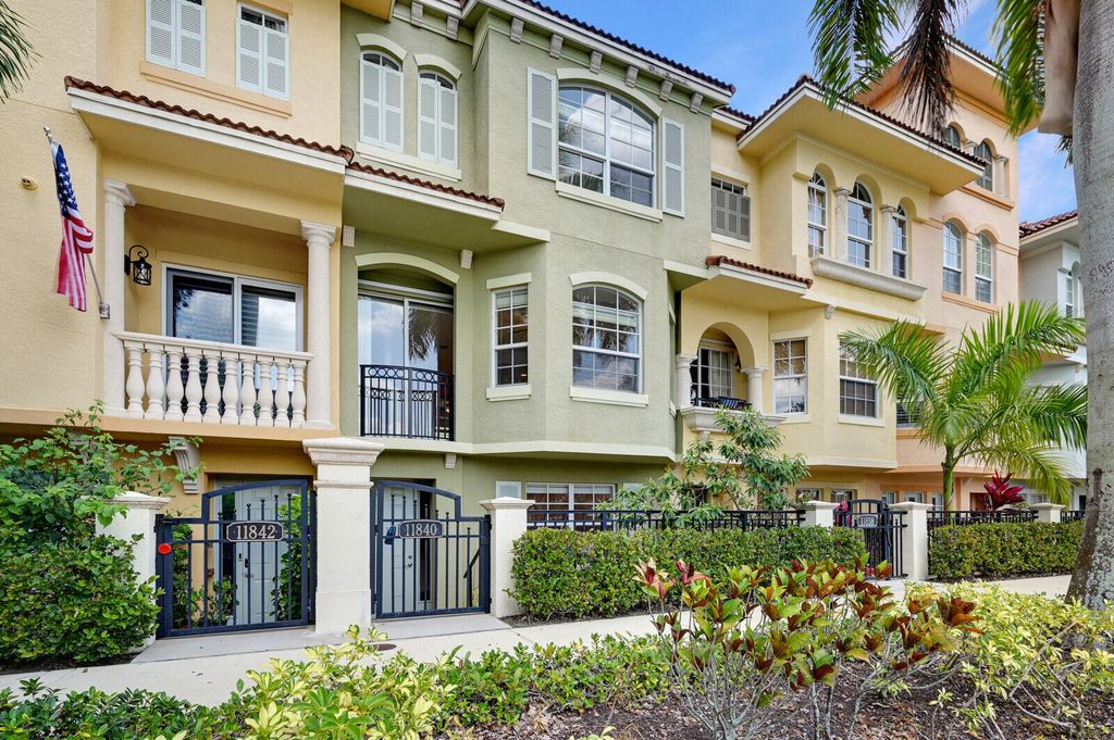 Photo of 11840 Valencia Gardens Avenue, Palm Beach Gardens, FL 33410 (MLS # R10799030)