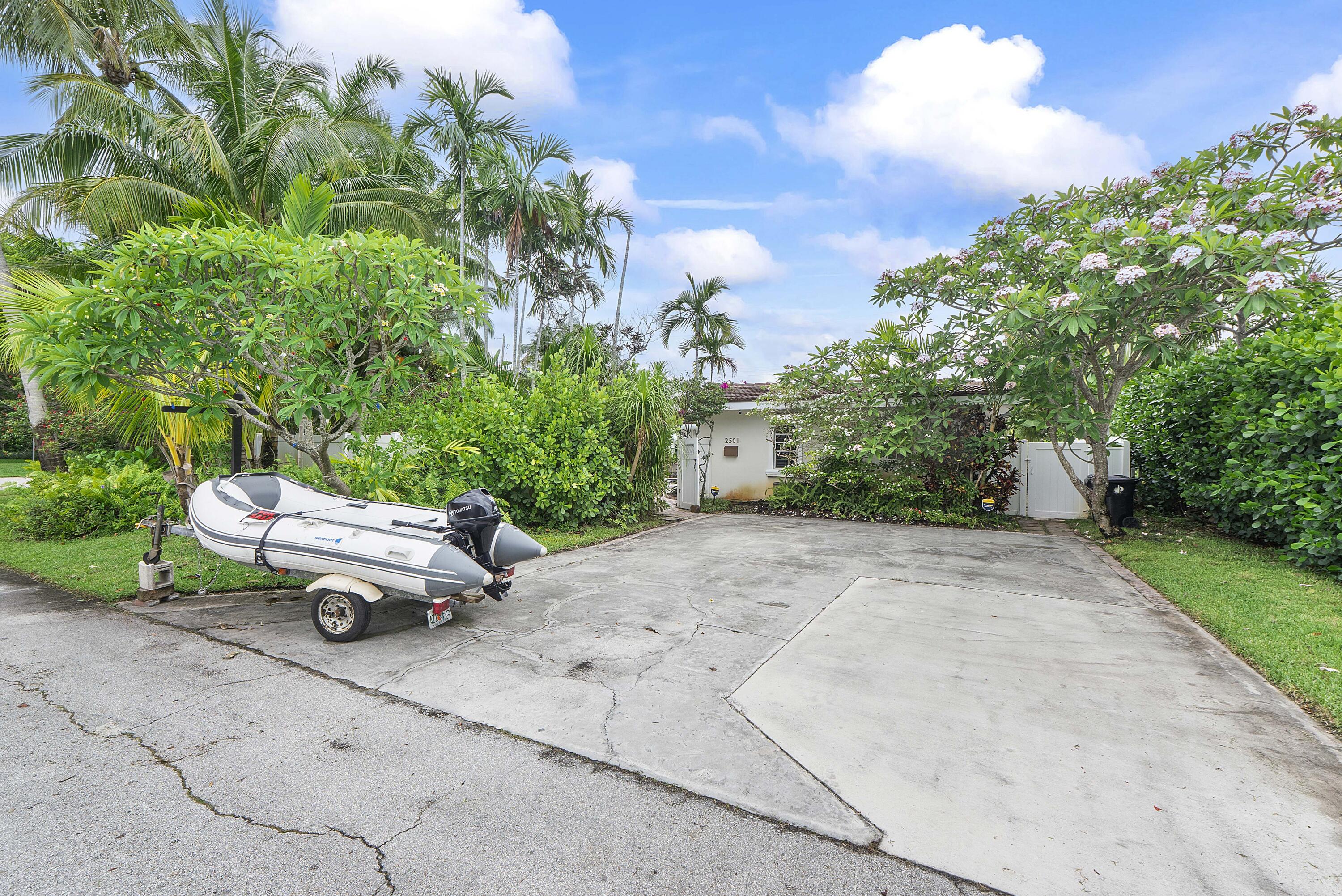 2501 NE 26th Terrace