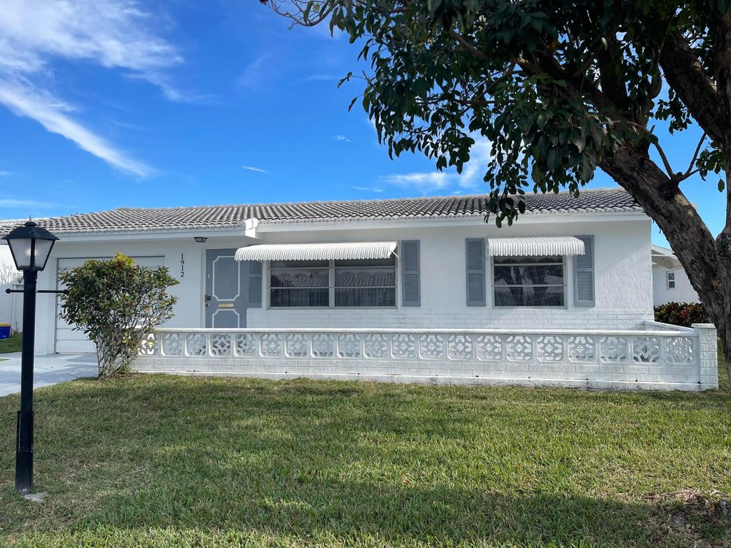 Photo of 1912 SW 18th Street, Boynton Beach, FL 33426 (MLS # R11057483)