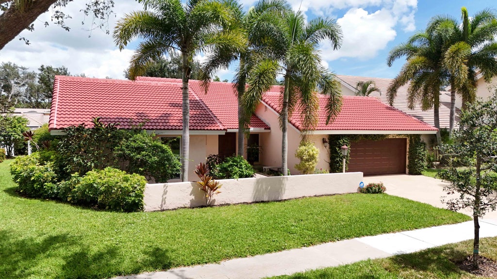 Photo of 6514 Timber Lane, Boca Raton, FL 33433 (MLS # B26068589)