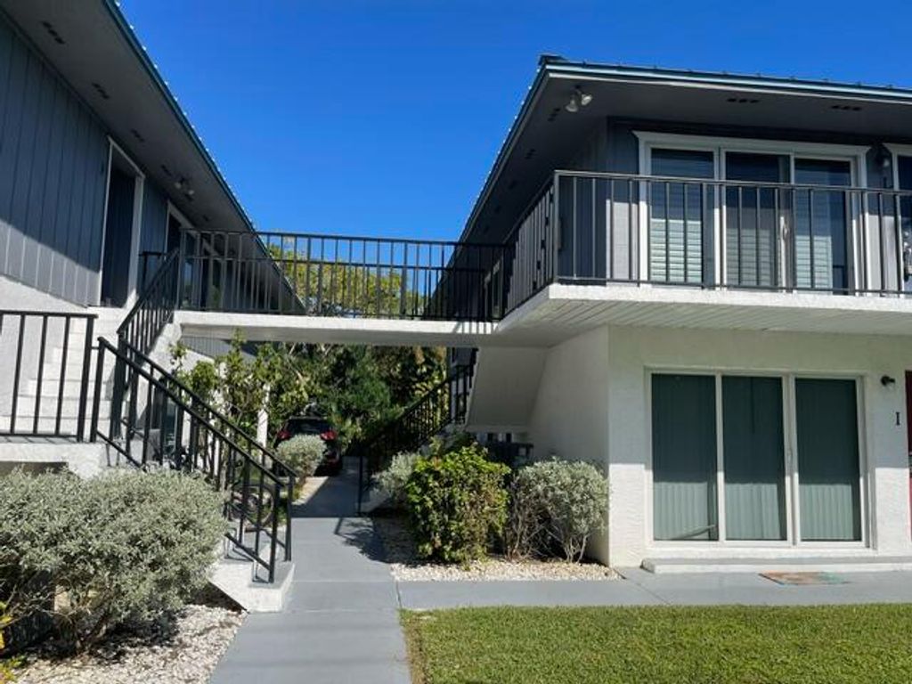 Photo of 1180 Carlton Court #204b, Fort Pierce, FL 34950 (MLS # R11022071)