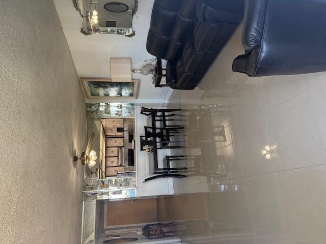 5050 CONDO - Residential