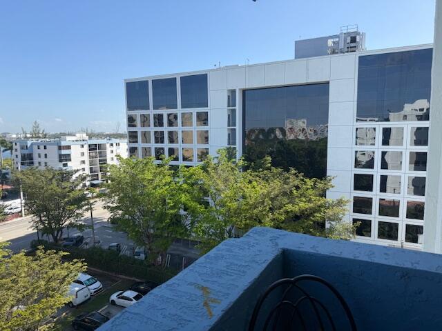 5050 CONDO - Residential