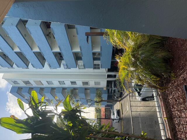 5050 CONDO - Residential