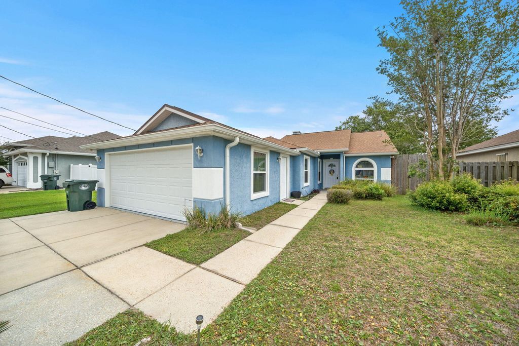 Photo of 1407 Rhode Island Avenue, Lynn Haven, FL 32444 (MLS # B26013304)