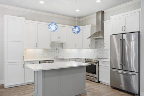 Tiny photo for 409 SE HIGH SCHOOL Avenue, Stuart, FL 34994 (MLS # B26090726)