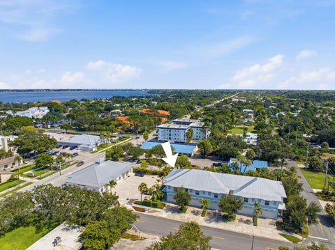 Tiny photo for 409 SE HIGH SCHOOL Avenue, Stuart, FL 34994 (MLS # B26090726)
