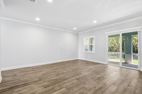 Tiny photo for 409 SE HIGH SCHOOL Avenue, Stuart, FL 34994 (MLS # B26090726)