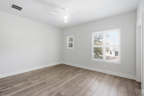 Tiny photo for 409 SE HIGH SCHOOL Avenue, Stuart, FL 34994 (MLS # B26090726)