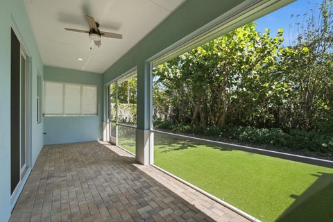 Tiny photo for 409 SE HIGH SCHOOL Avenue, Stuart, FL 34994 (MLS # B26090726)