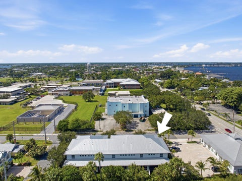 Tiny photo for 409 SE HIGH SCHOOL Avenue, Stuart, FL 34994 (MLS # B26090726)