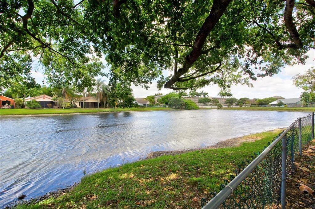 3605 NW 21st Court