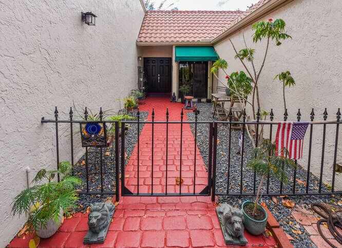 6674 Las Flores Drive