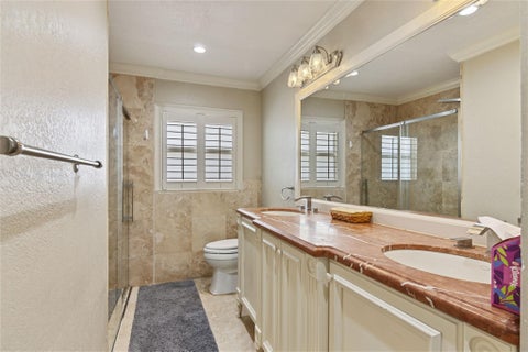 Tiny photo for 16686 GOLFVIEW Drive, Weston, FL 33326 (MLS # B26054090)