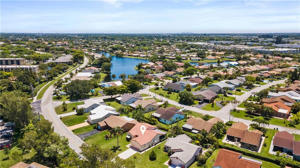 Westwood Commy 7 81-28 B - Residential