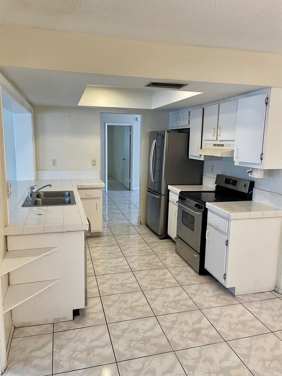 Oakland Estates North 2 S - Residential Lease