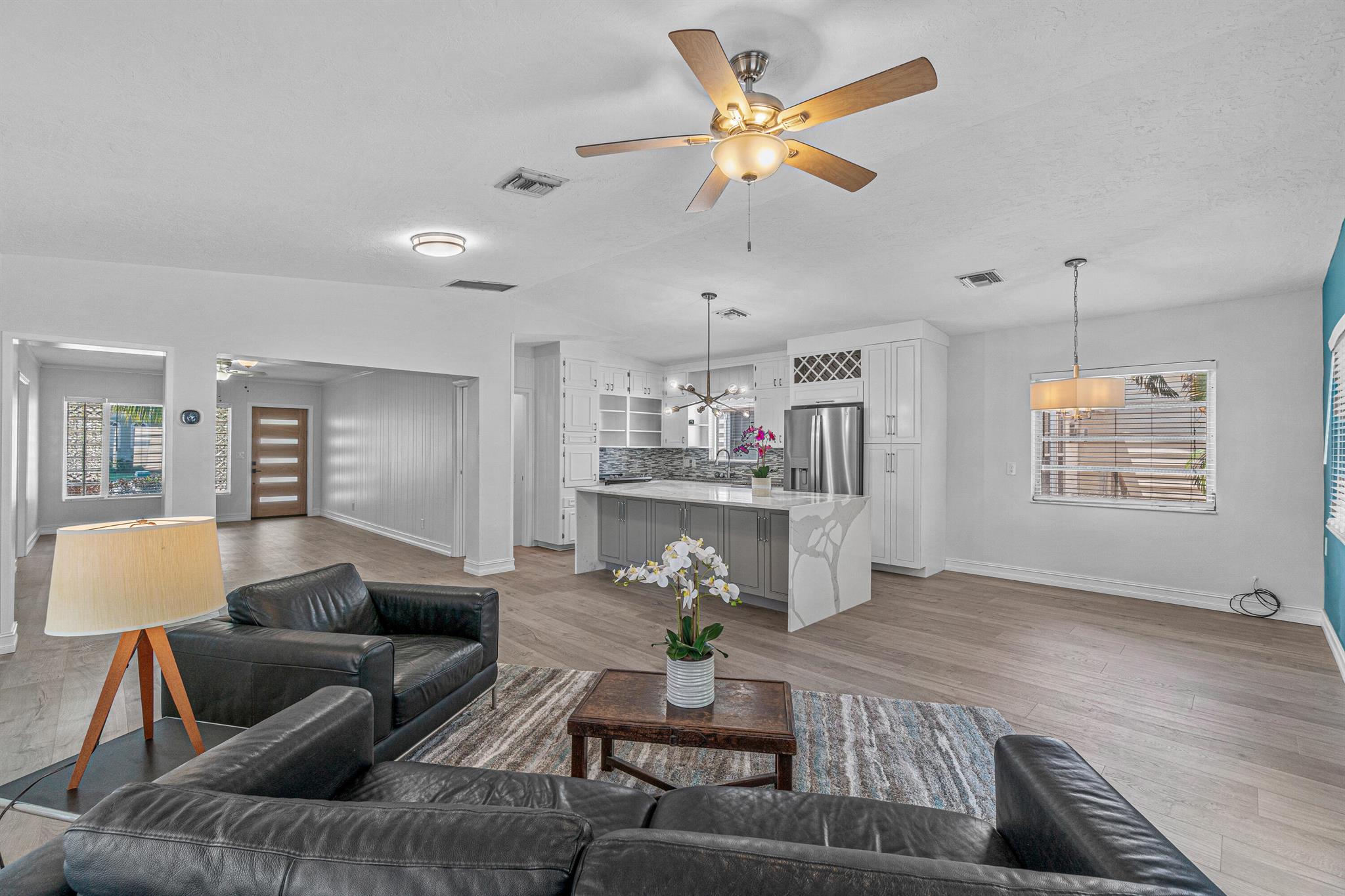 LAKE WORTH TOWN OF - Residential Lease