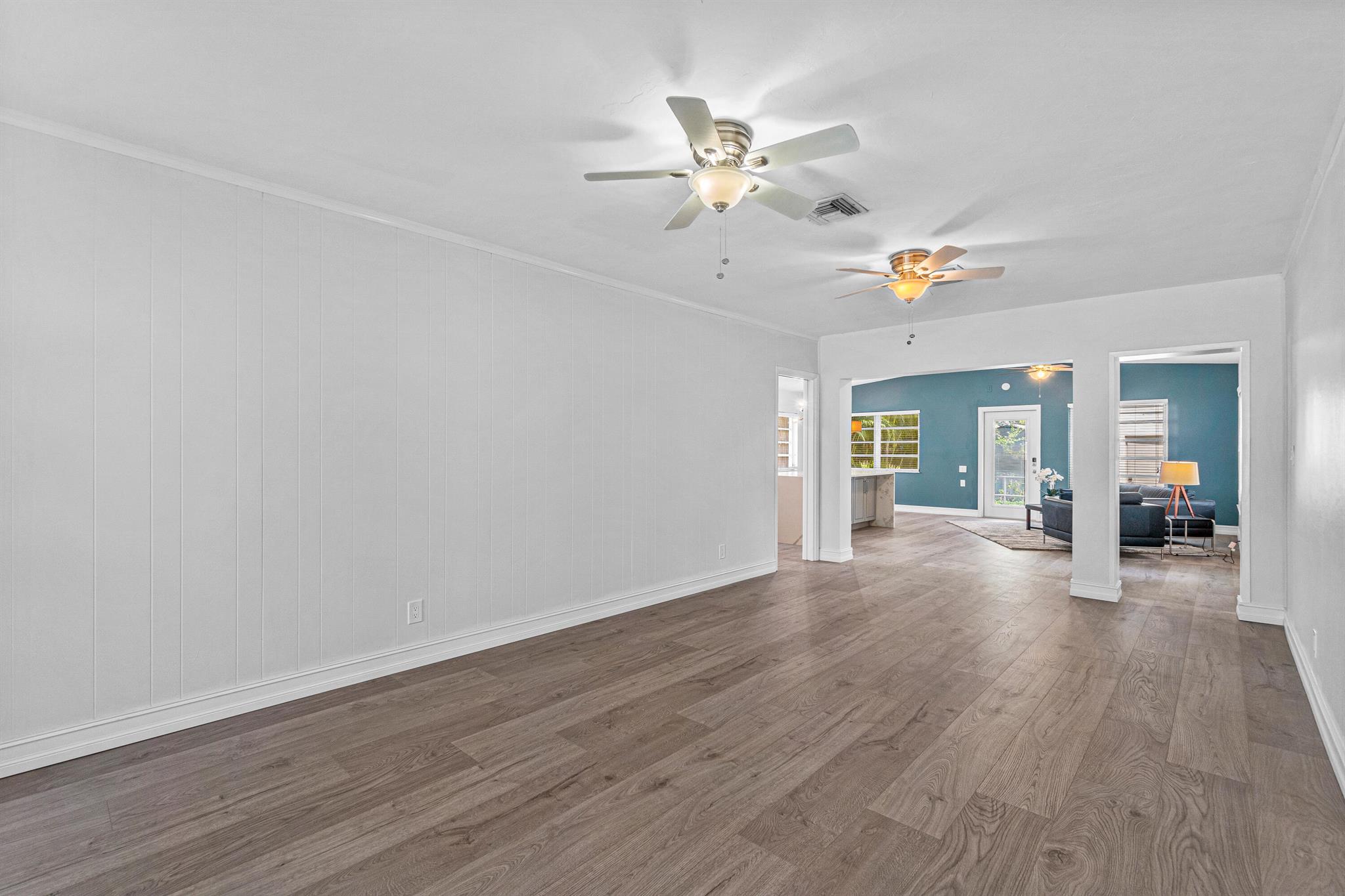 LAKE WORTH TOWN OF - Residential Lease