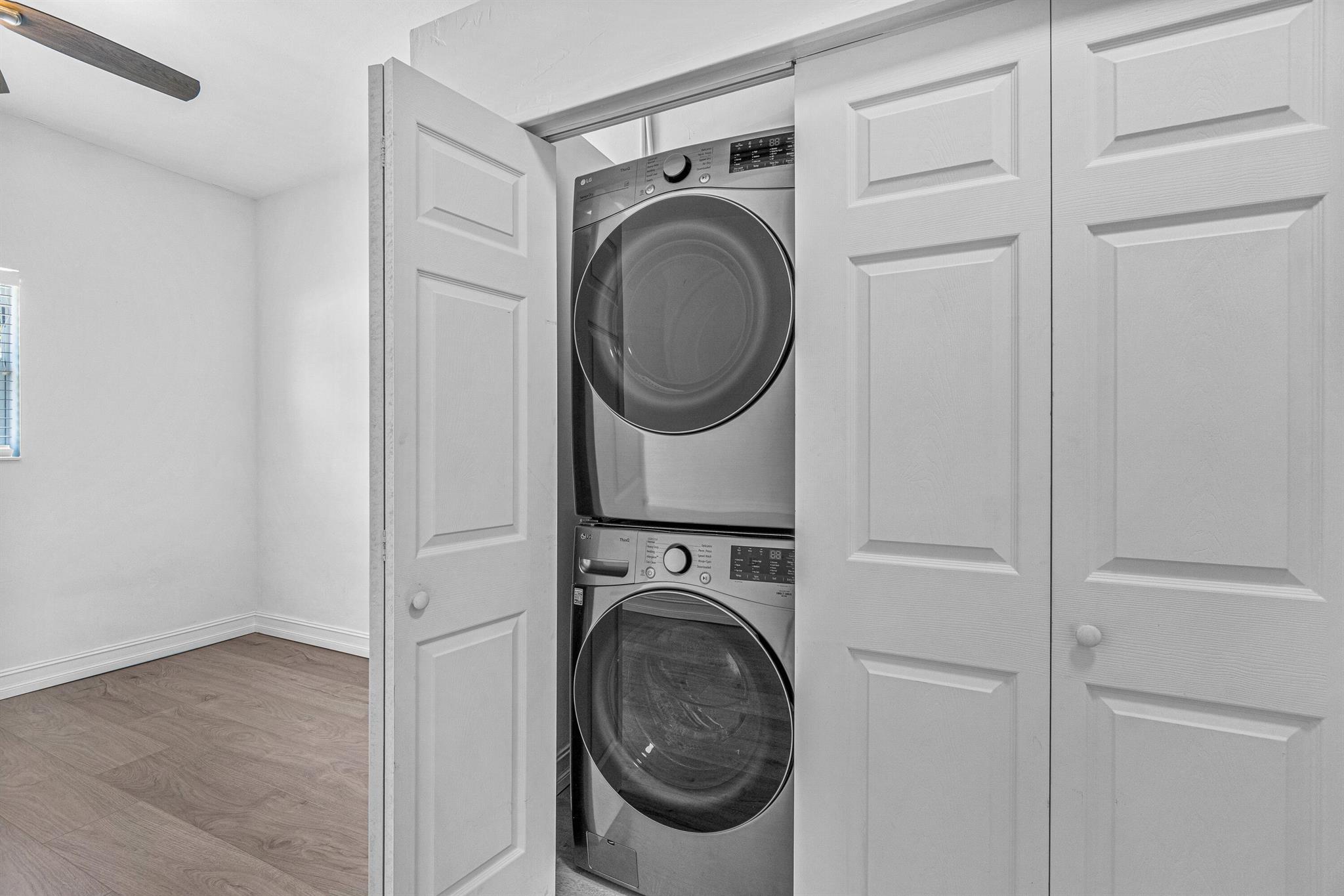 LAKE WORTH TOWN OF - Residential Lease