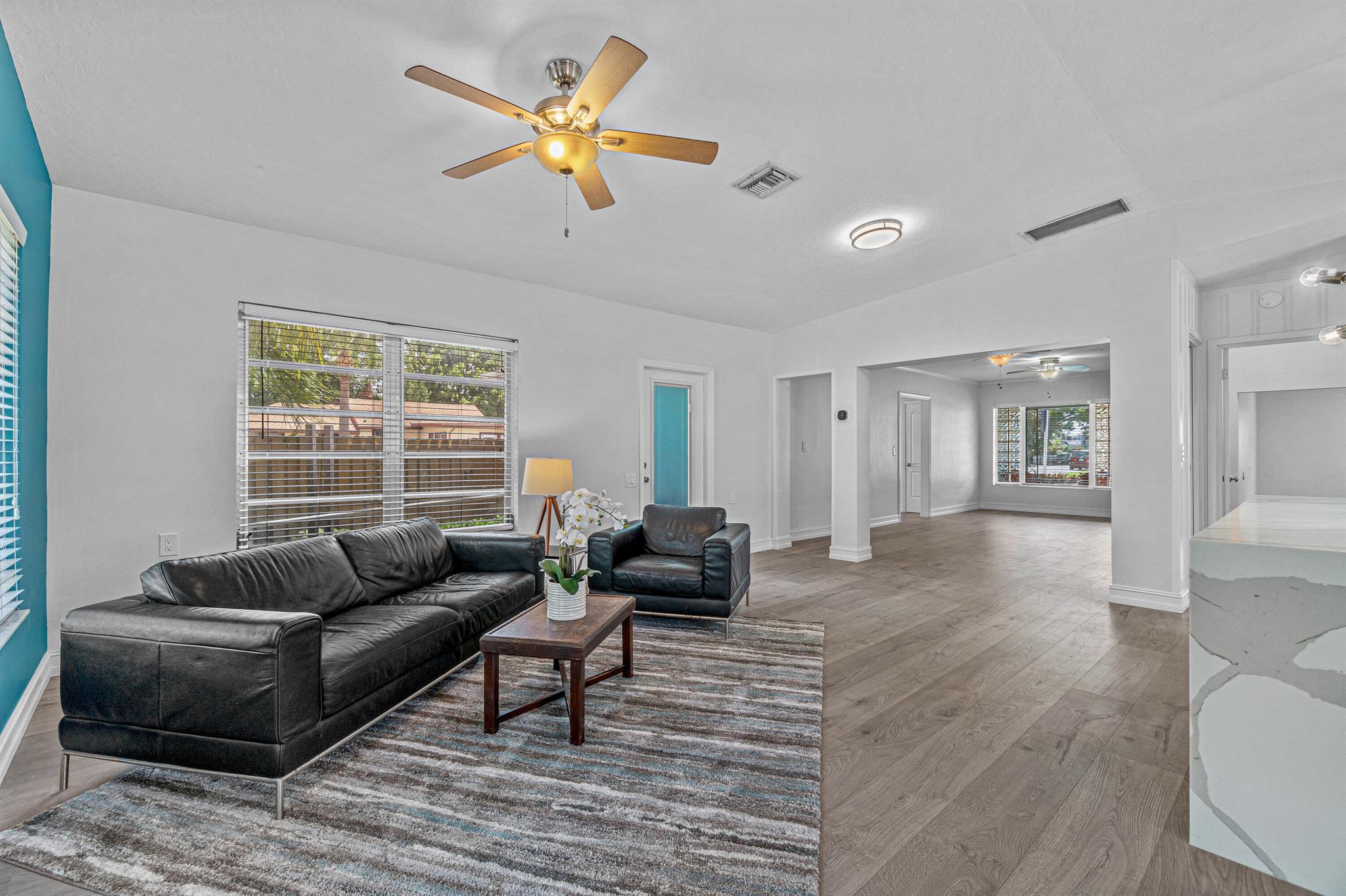 LAKE WORTH TOWN OF - Residential Lease