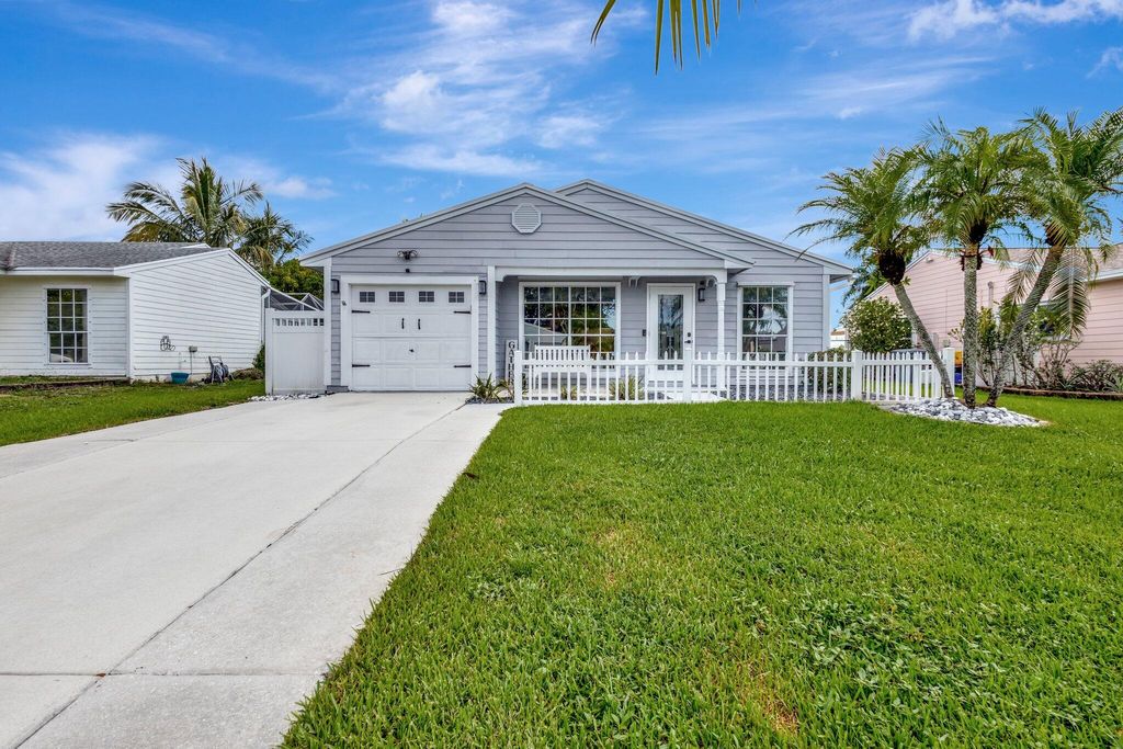 Photo of 9123 Carma Drive, Boynton Beach, FL 33472 (MLS # R11102839)