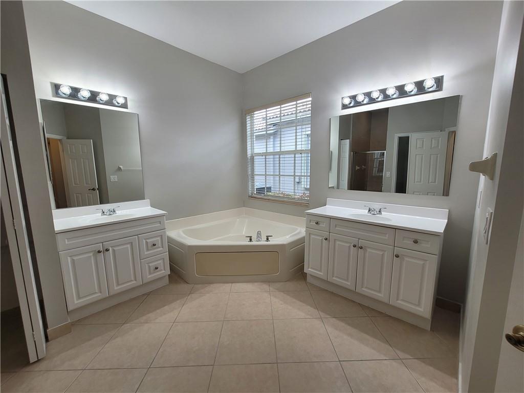 Isles At Weston 171-40 B - Residential