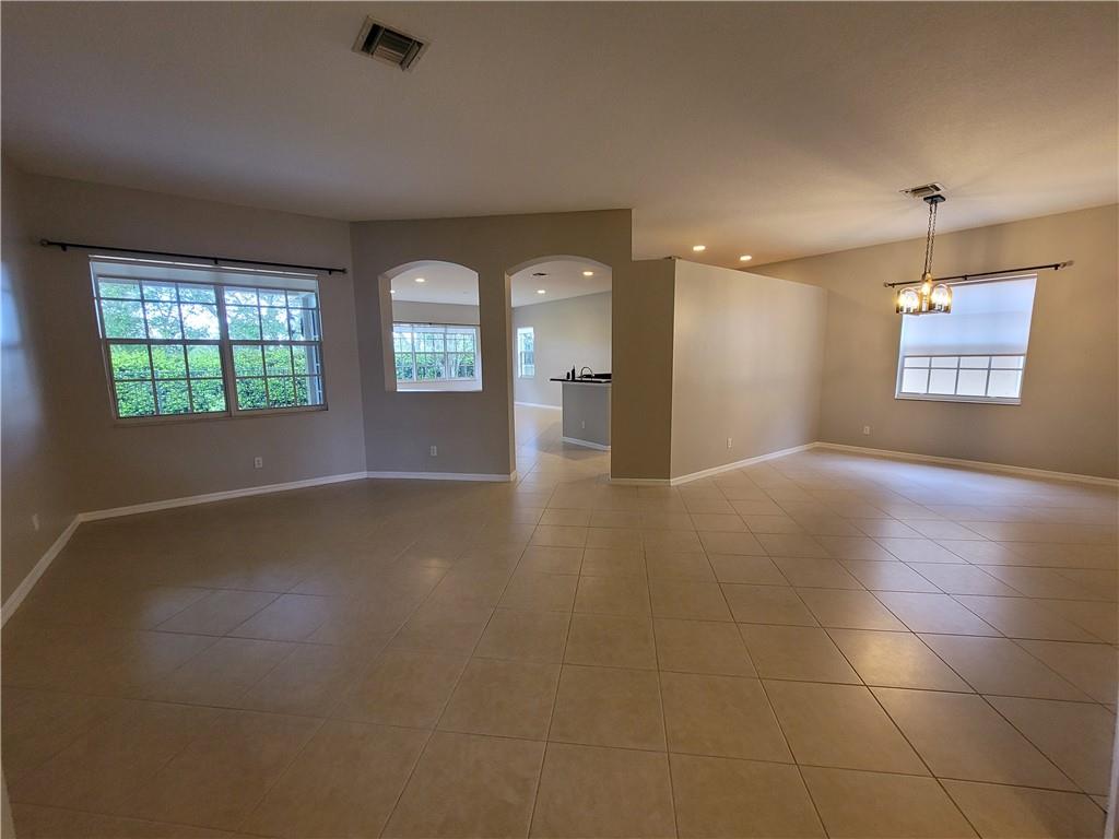 Isles At Weston 171-40 B - Residential