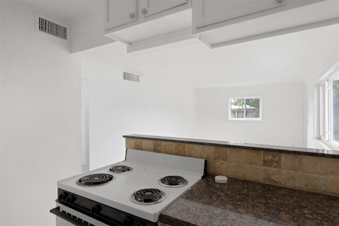 PINEAPPLE GROVE - Residential