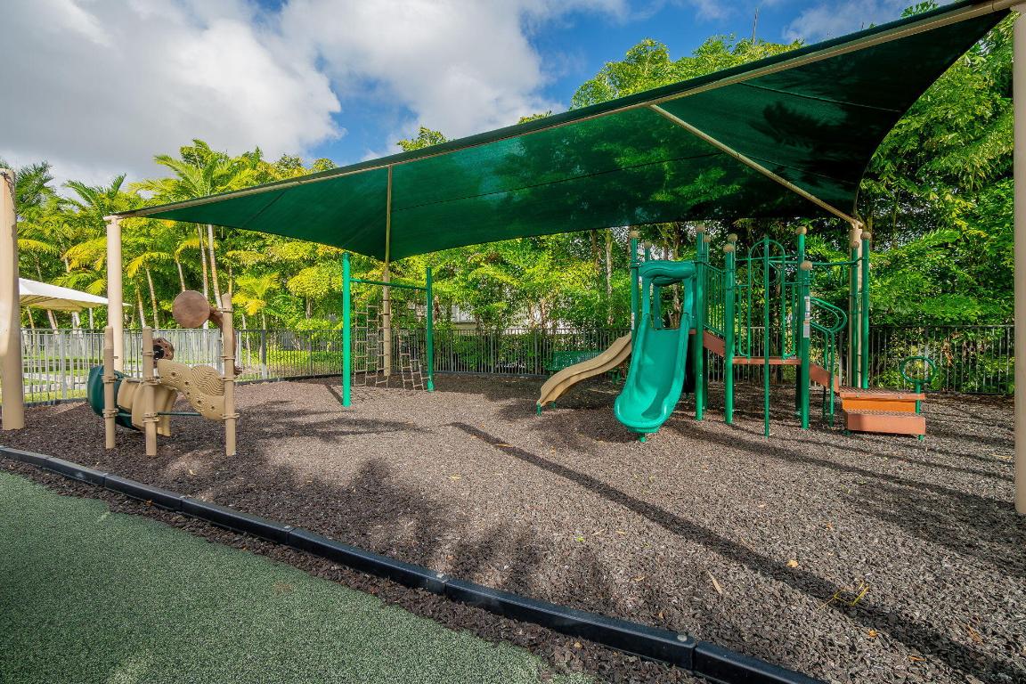 ROYAL PALM POLO PLAT - Residential