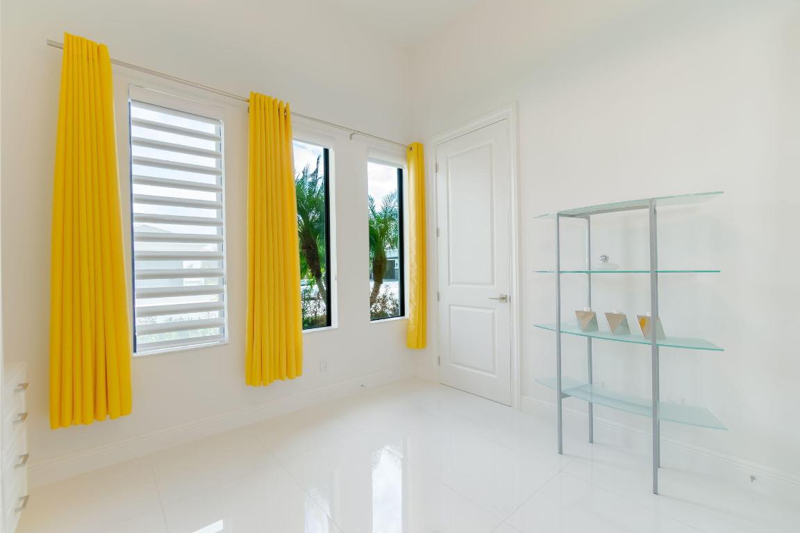 ROYAL PALM POLO PLAT - Residential