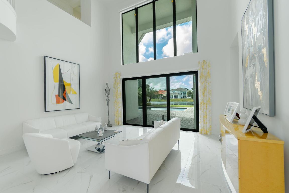 ROYAL PALM POLO PLAT - Residential