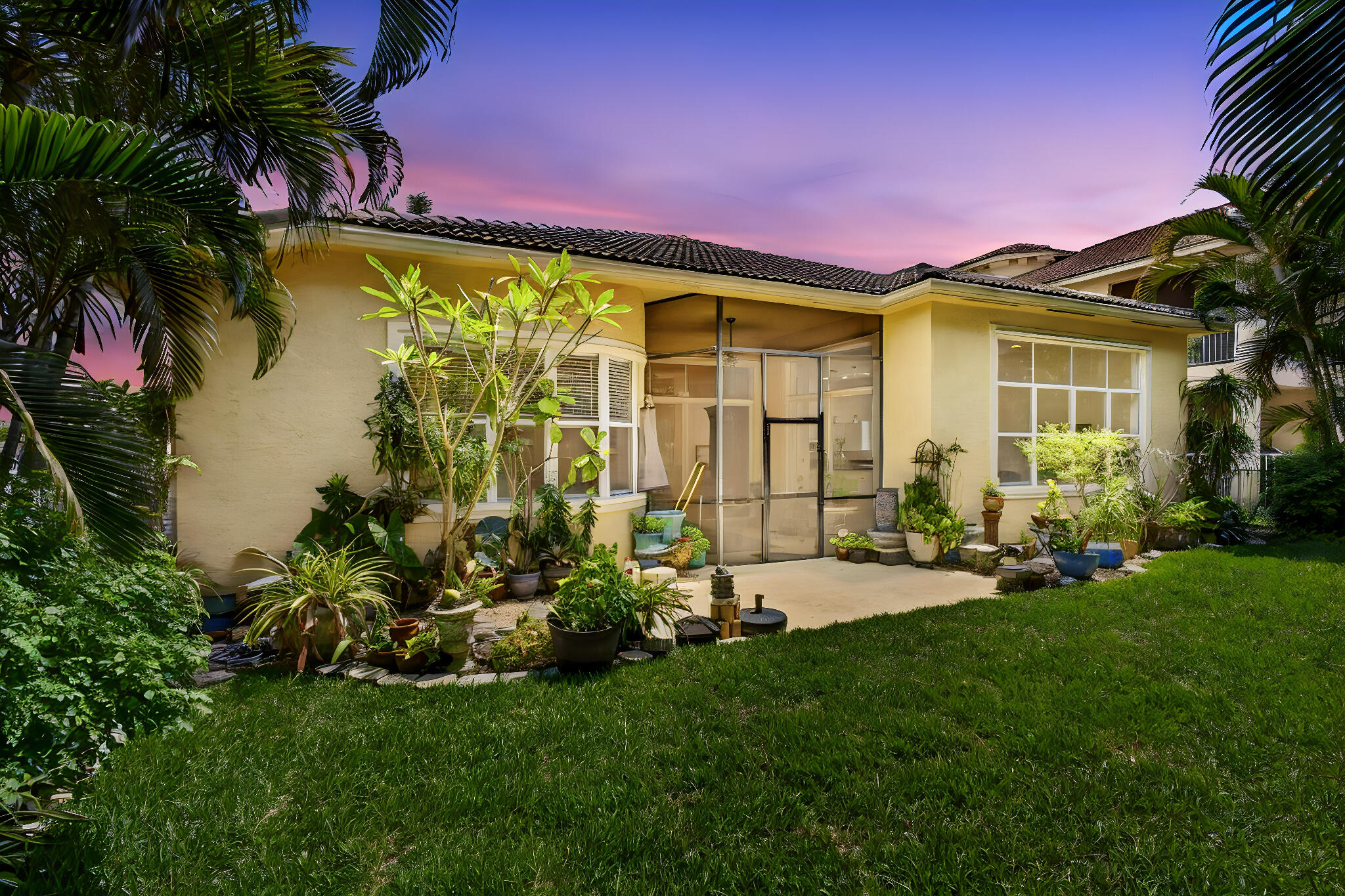9489 Worswick Court