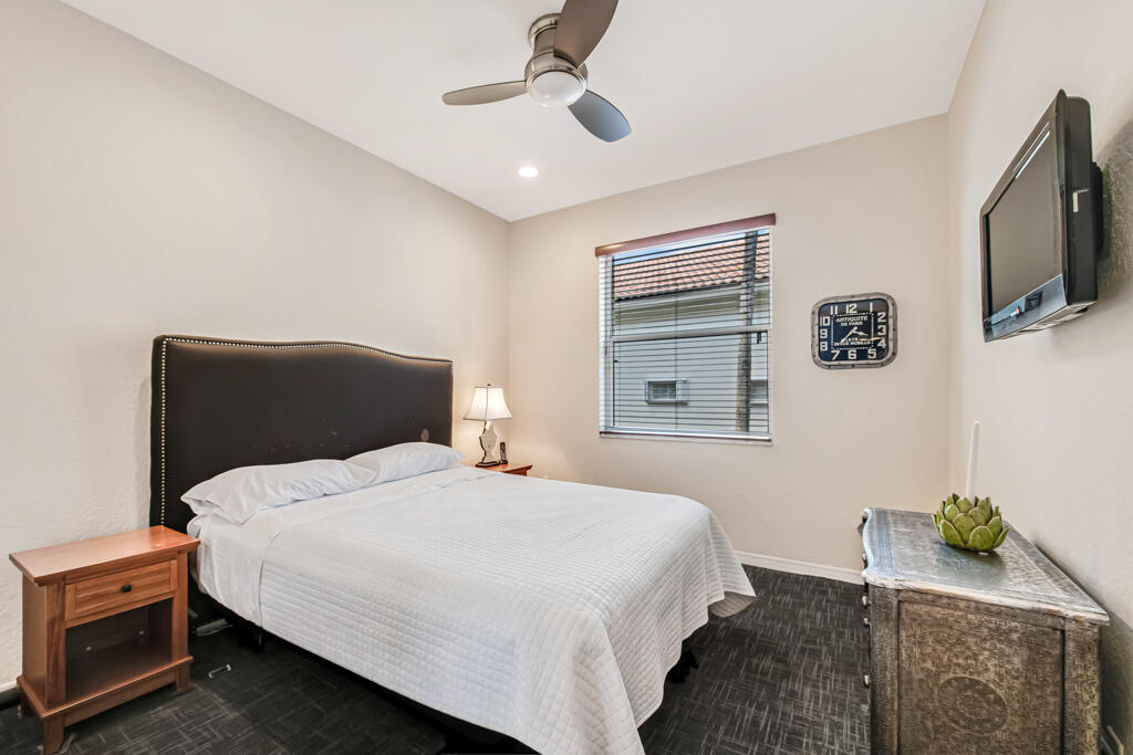 Venetian Isles - Residential