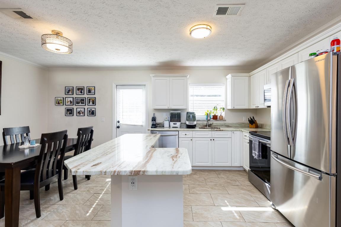 PORT ST LUCIE SECTION 8 - Residential