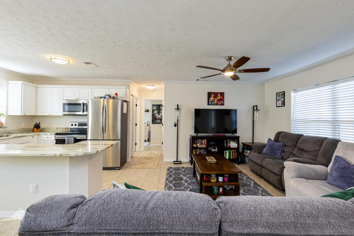 PORT ST LUCIE SECTION 8 - Residential