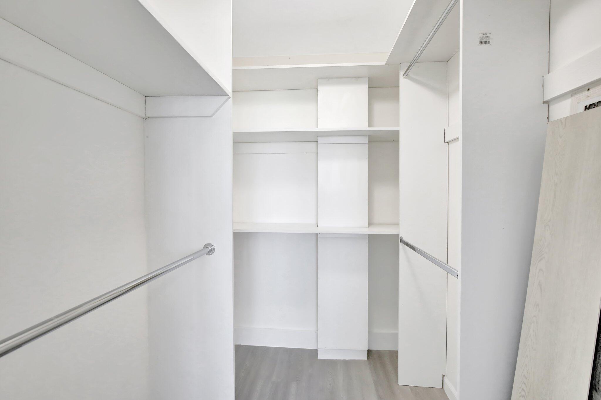 Sunrise Lakes Phase 1 Bldg 6 - Residential